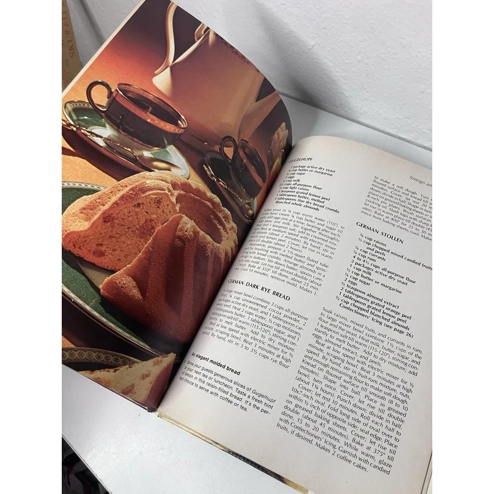Vintage Better Homes and Gardens: Homemade Bread Cook Book - 1973 Cookbook